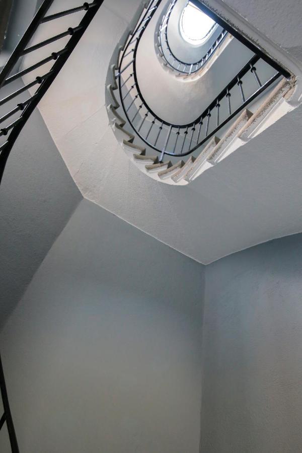 Apartmán Le Rhinoceros, T1 Hypercentre Chic Et Cosy, Wifi Par Sovalfi Saint-Etienne  Exteriér fotografie